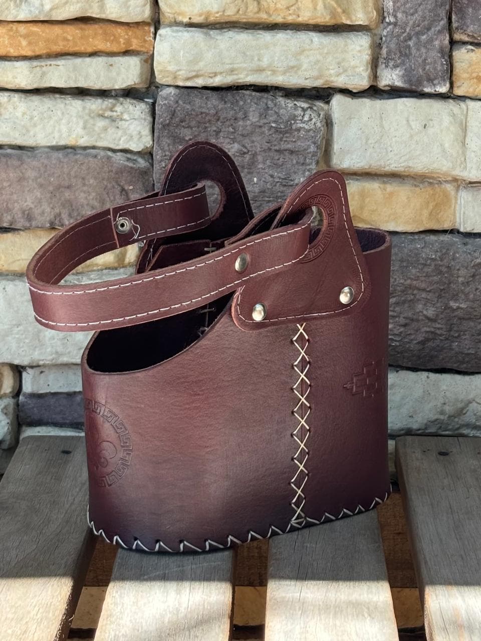 Canasta de Cuero Ovalada